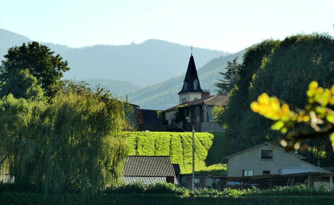 Village aux alentours du restaurant le Castéra